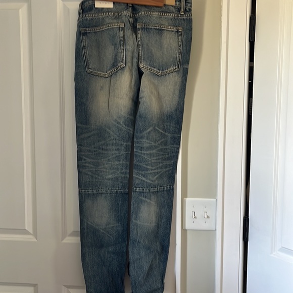 MNML Jeans - Picture 4 of 9